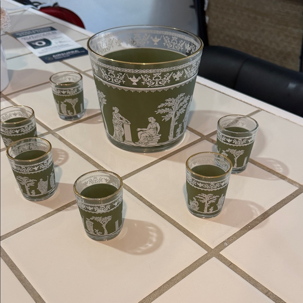 Vintage Jeanette Greek Hellenic moss green and White bar Set. hand grafted. - Picture 4 of 6